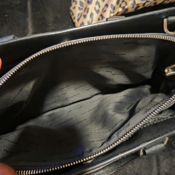 MICHAEL KORS BAG - Picture 5 of 6